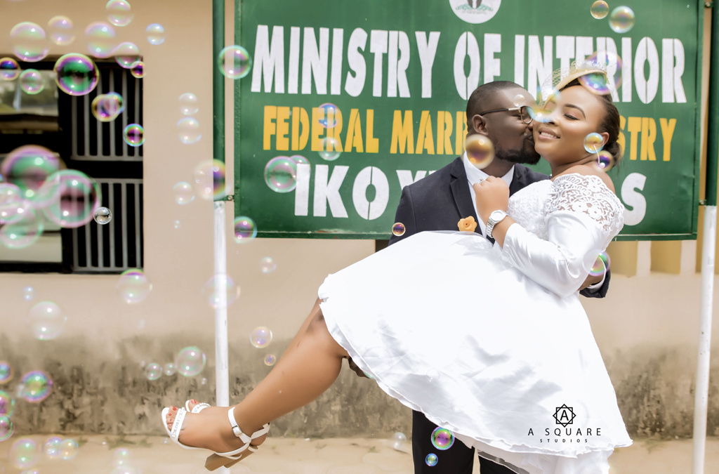 Introduction & Court Wedding Pictures of Olaoluwa & Alex